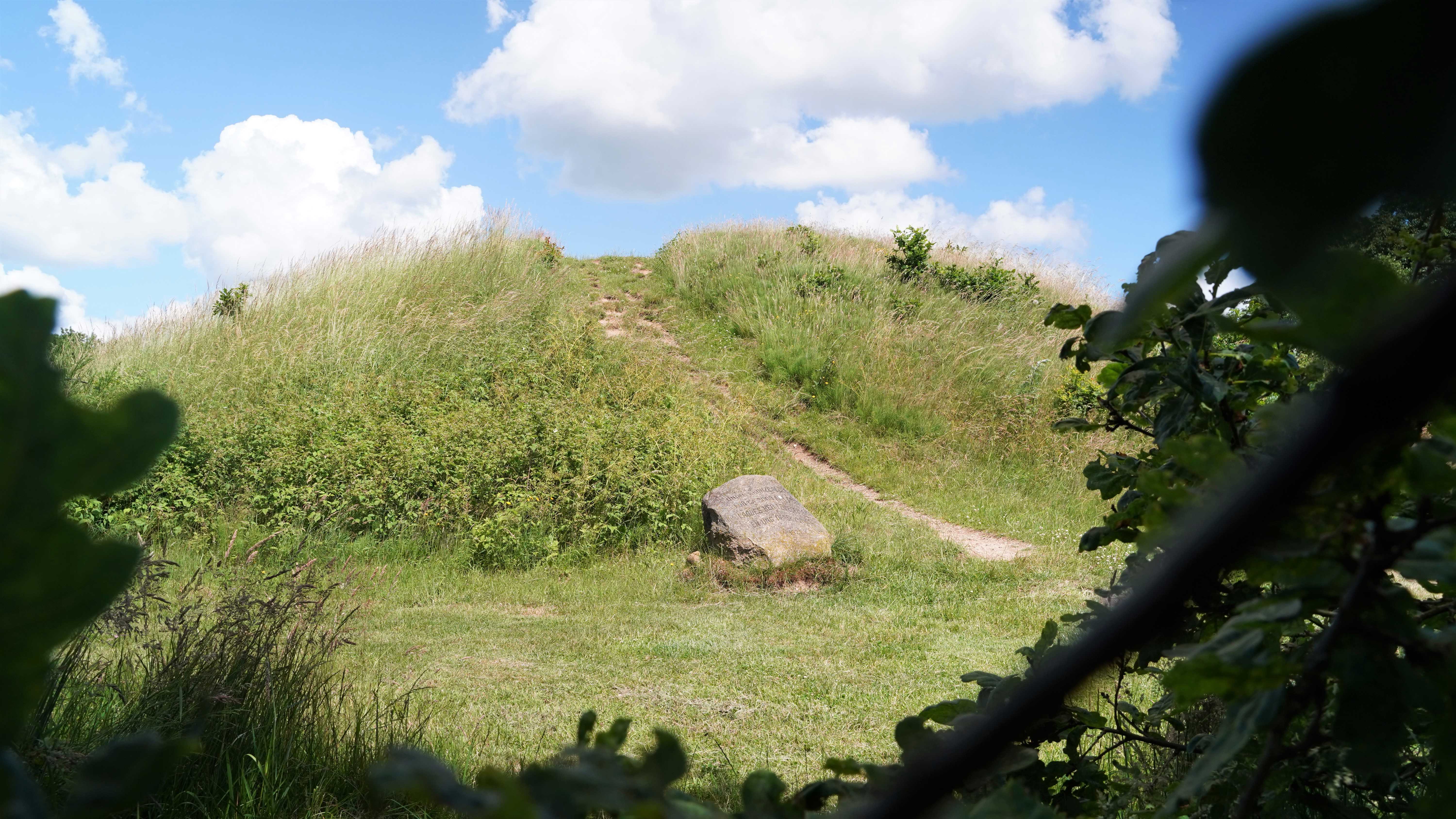 Egtvedpigens gravhøj