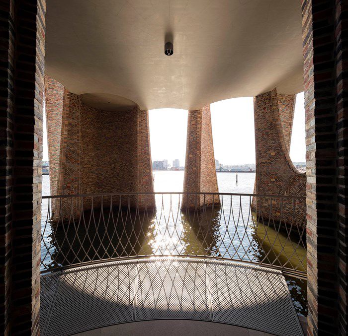 Titel: Fjordreflektor