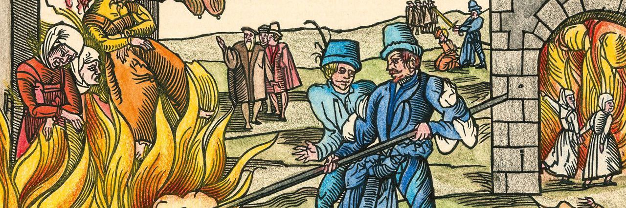 Hekse brændes på bålet. Farvelagt træsnit.